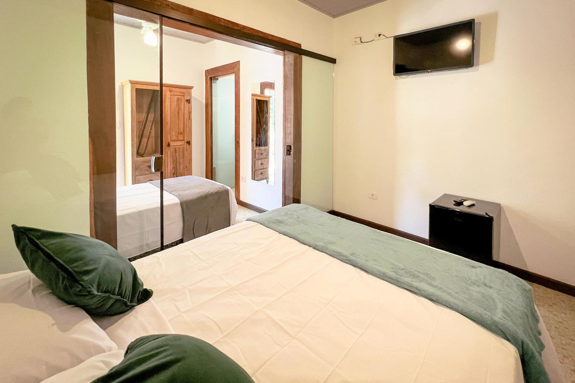Velinn Pousada Canoa Ilhabela Room photo